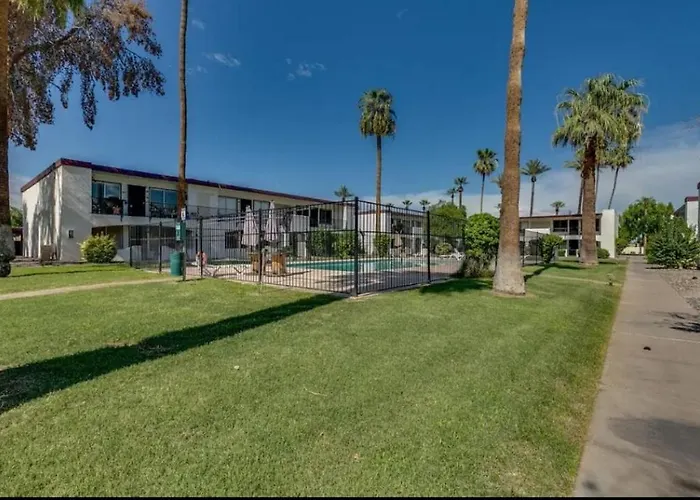 Modern In Old Litchfield Litchfield Park